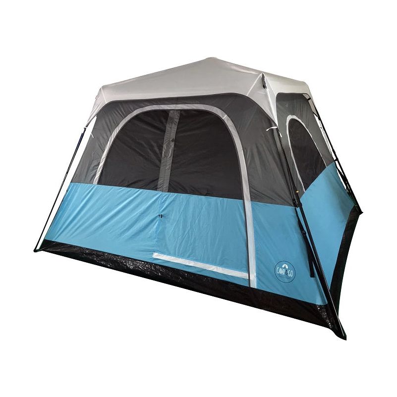 אוהל עומד רקע לבן.