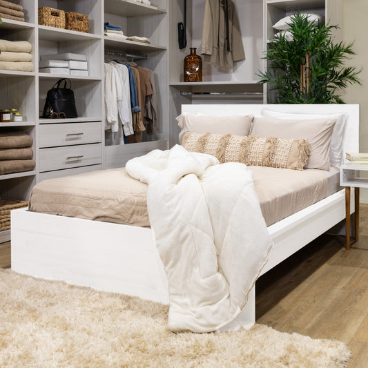 מיטה זוגית מעוצבת דגם דר 200*180 ס"מ צבע לבן ללא מזרן