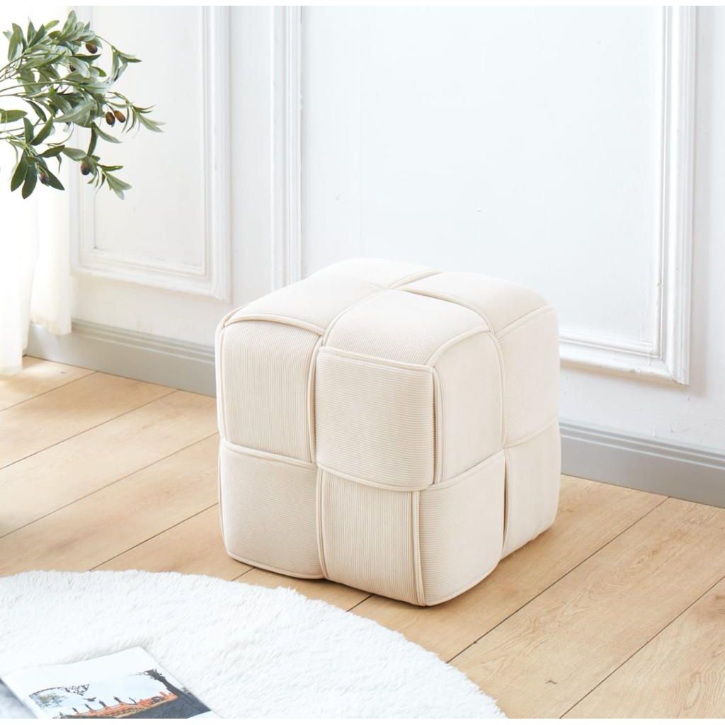 הדום קטיפה אלמה 39*39*39 בז'