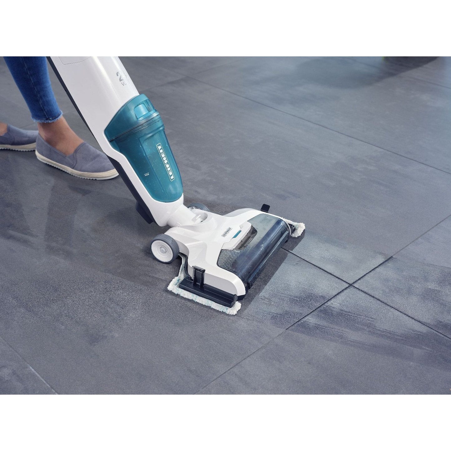 שואב שוטף ומייבש רצפות אלחוטי נטען דגם Regulus Aqua PowerVac Pro תוצרת LEIFHEIT גרמניה