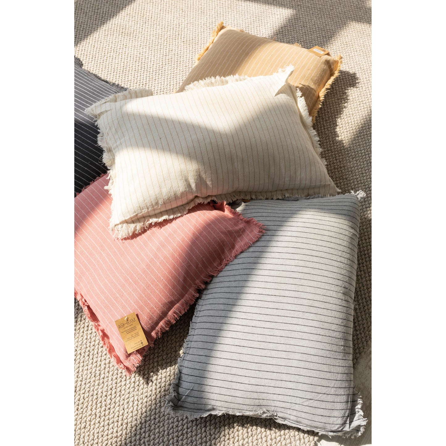 כרית קלרה 45*45 ס"מ פודרה