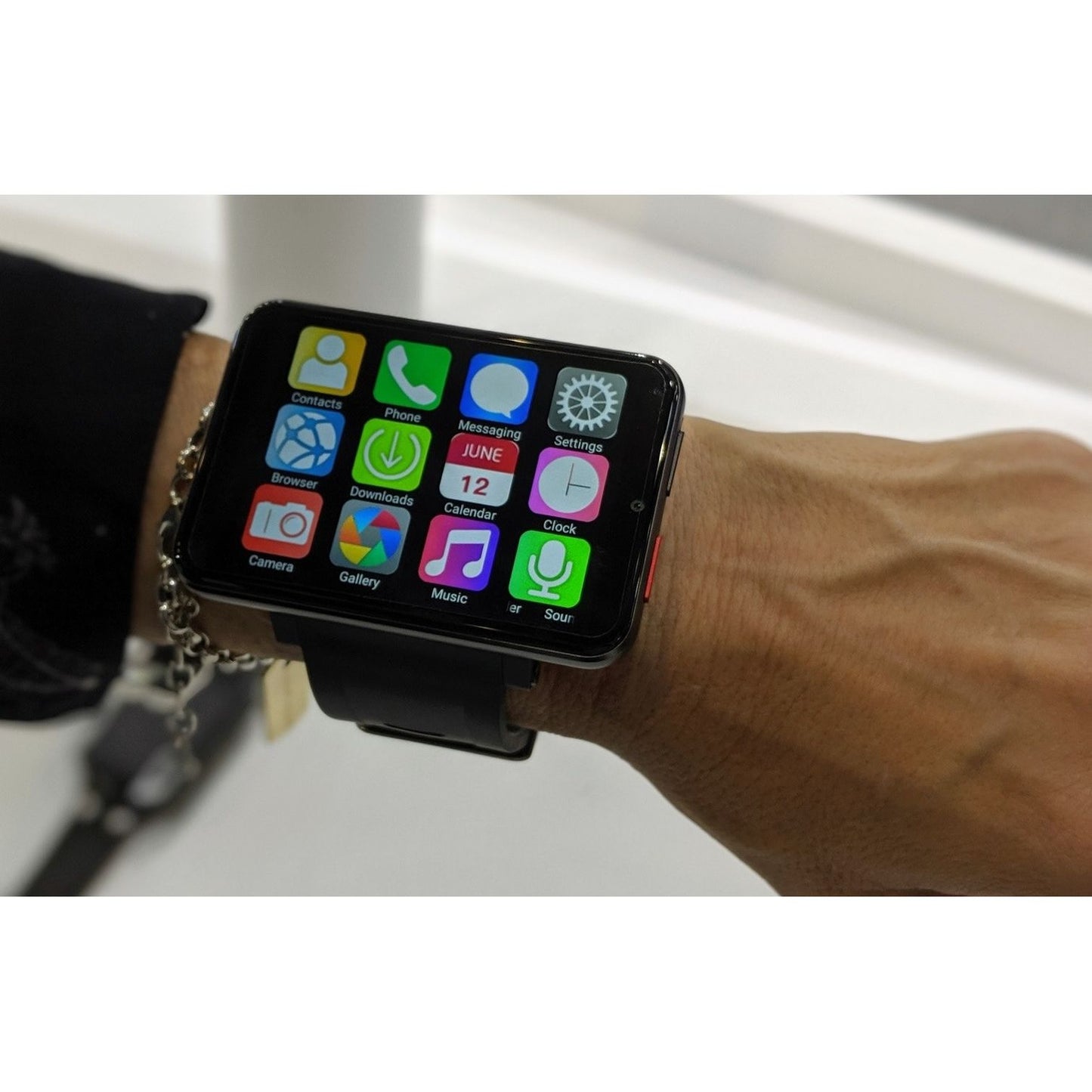 שעון חכם/טלפון עם מסך טאץ' ענק דגם Gts3