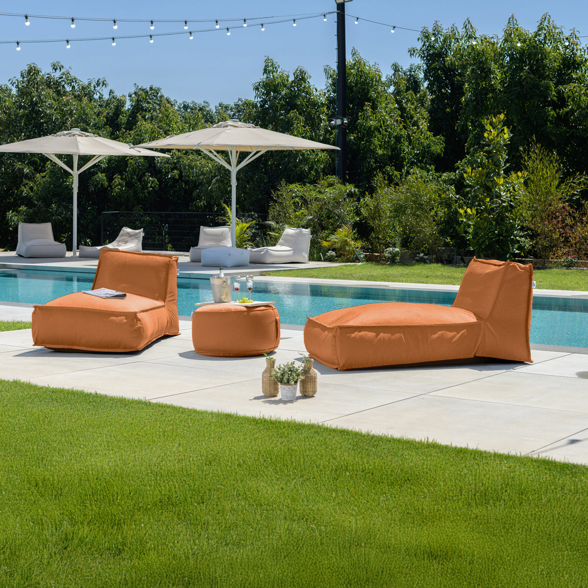 מיטת שיזוף שזלונג למרפסת ולגינה מבד חוץ דגם זואי 160/82 צבע אפור בהיר