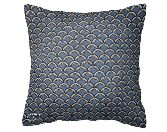 כרית נוי "חצאי עיגול" בגוון כחול