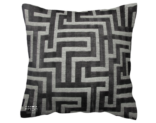 כרית נוי "מבוך" חום