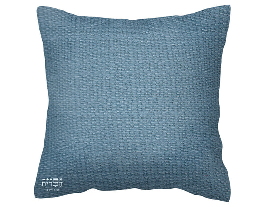 כרית נוי דגם יעל בגוון תכלת רגוע