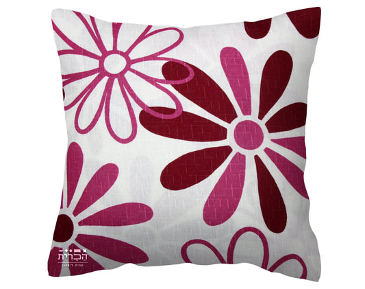 כרית נוי פרחים בגוון יין – ורוד