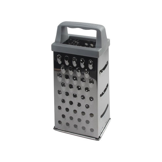 פומפייה עומדת על רקע לבן.