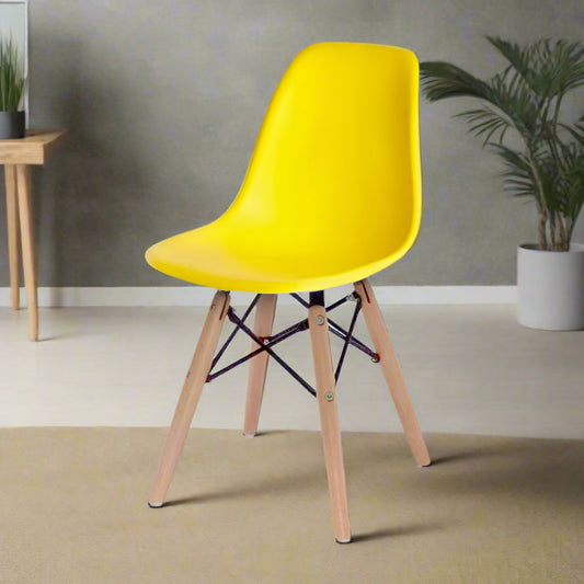 כיסא לילדים צהוב, דגם דניה רגלי עץ