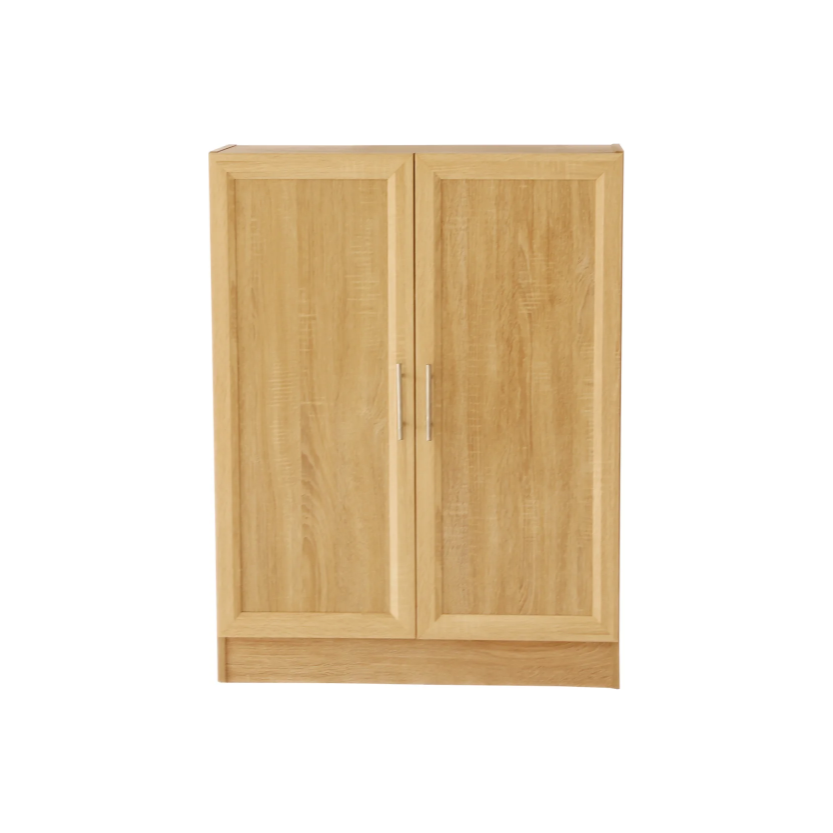 ארון עץ עם שתי דלתות, בידיות מתכת.