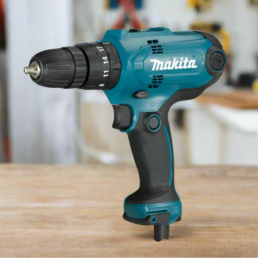 HP0300 מברגה מקדחה חשמלית 320W +סט ביטים - מקיטה