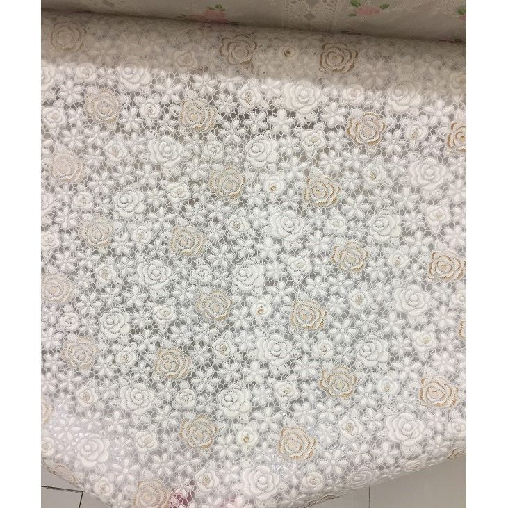 מפת שולחן תחרה לבנה 0.30 137