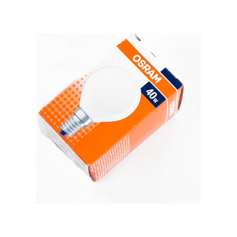 E14 40W נורת כדור מט