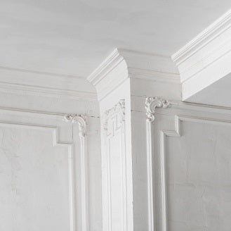 ספים וקרניזים דקורטיביים