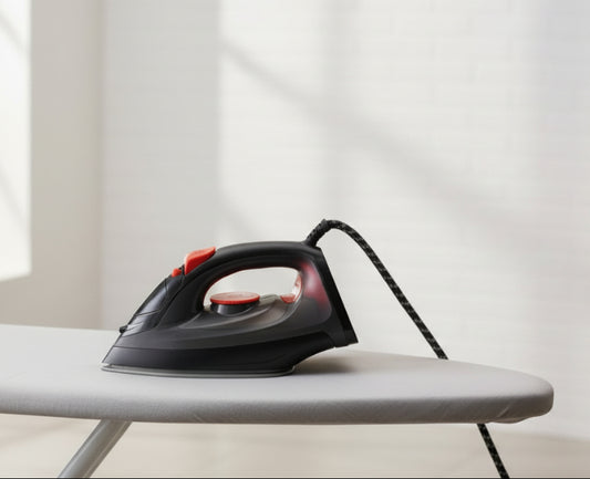 מגהץ אדים 2600W מדגם EI-8892 של HOME