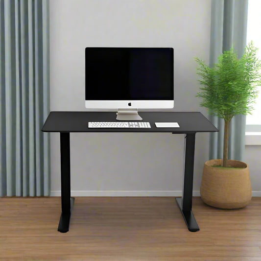 שולחן עבודה פנאומטי רוחב 160 ס"מ דגם Sit Stand Table מבית Keisar שחור