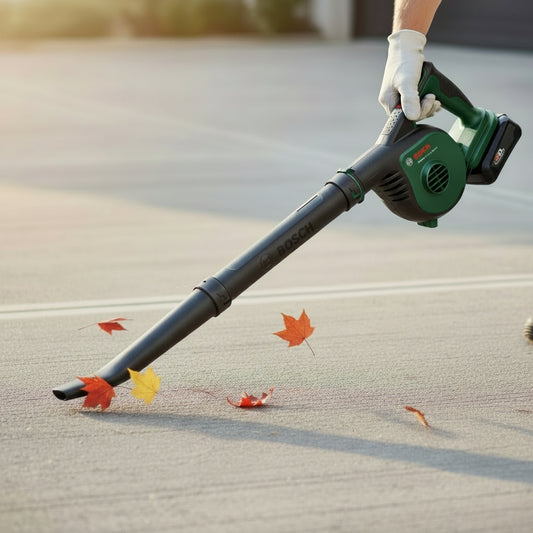 מפוח נטען  UNIVERSALLEAFBLOWER  18V-130 כולל סוללה ומטען