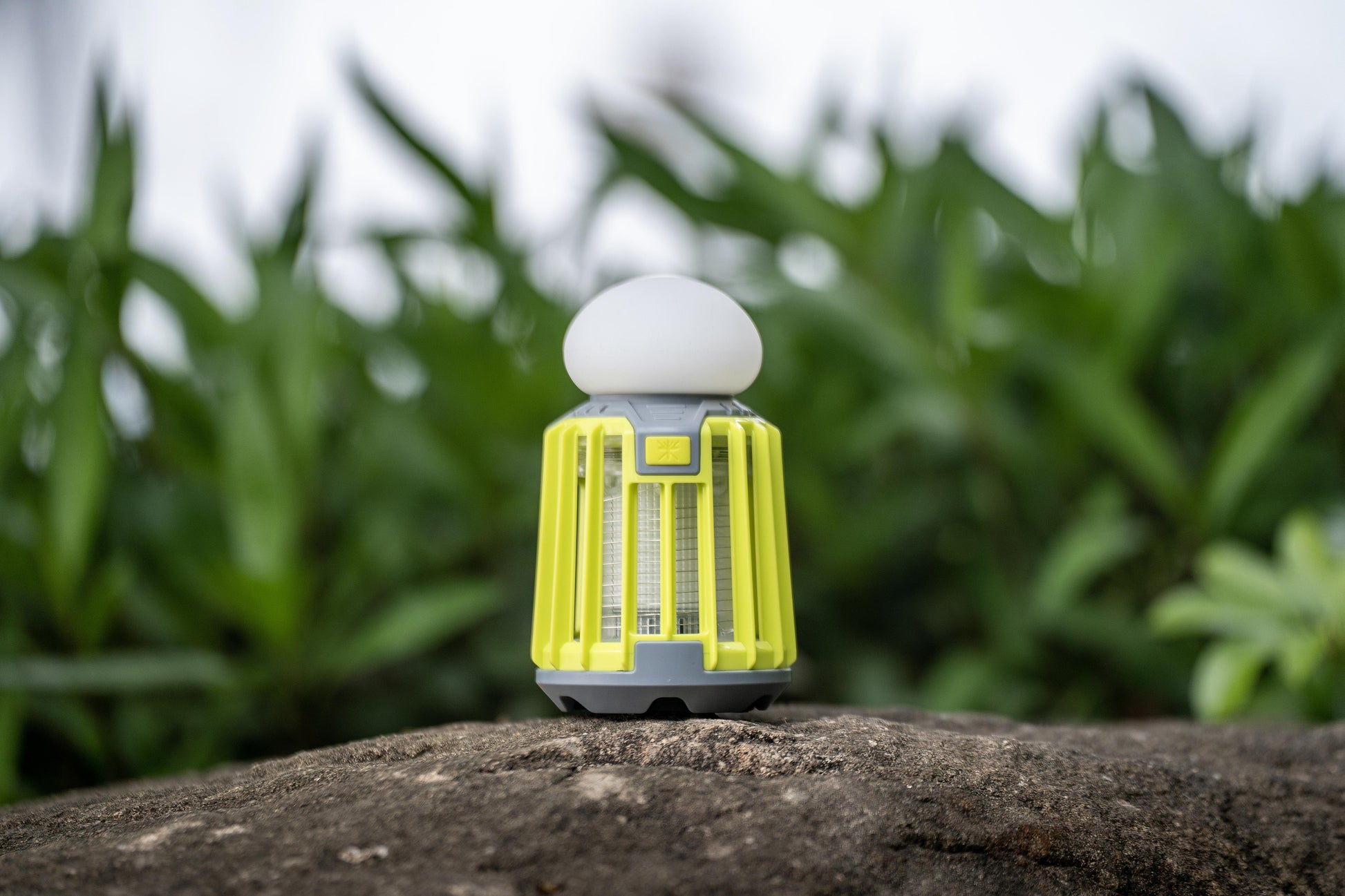 קטלן חרקים ומנורת קמפינג דגם 6066 של SYENERGY