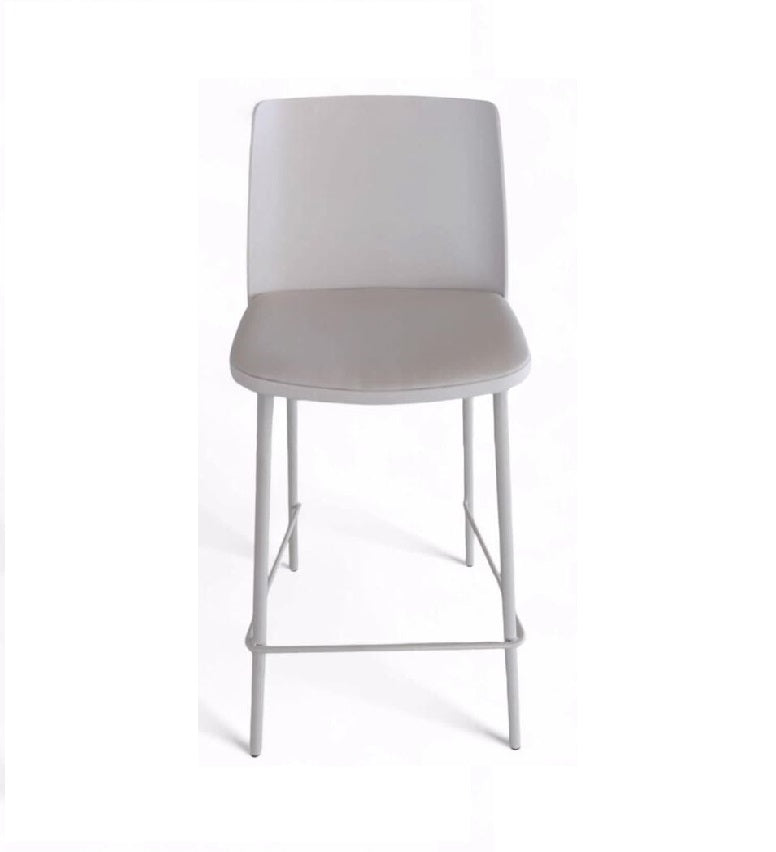 כסא בר דגם סקאי