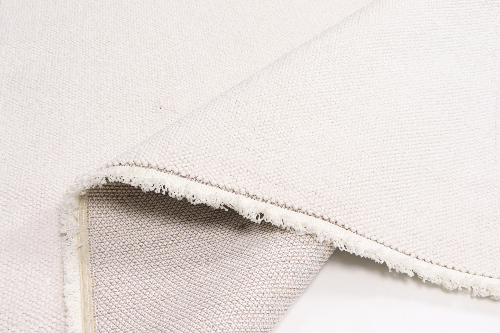 סקאי A4 לבן  2.30*1.60