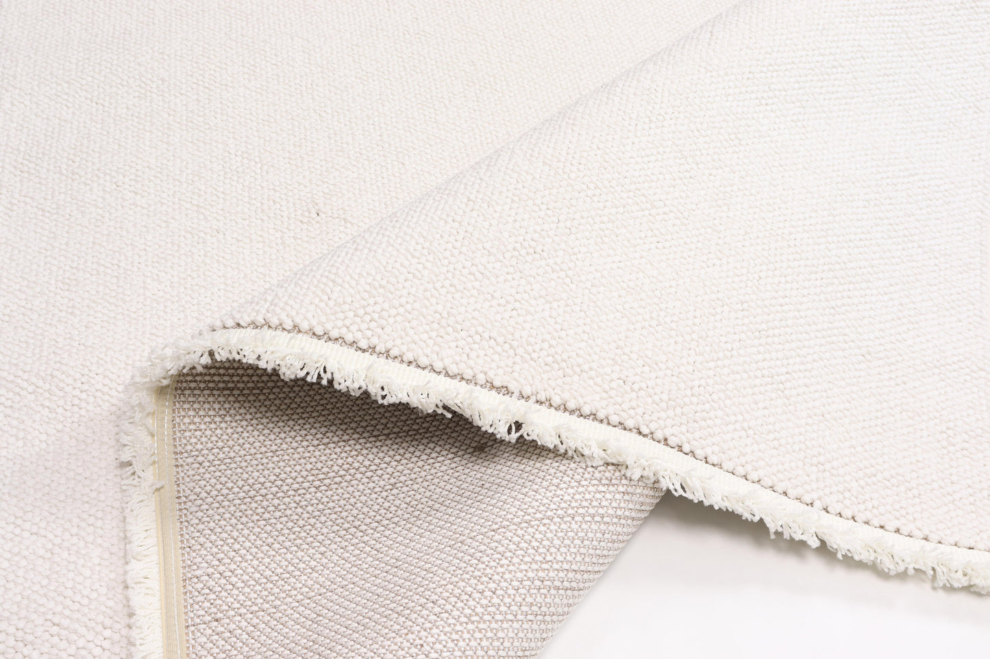 סקאי A4 לבן  2.90*2.00