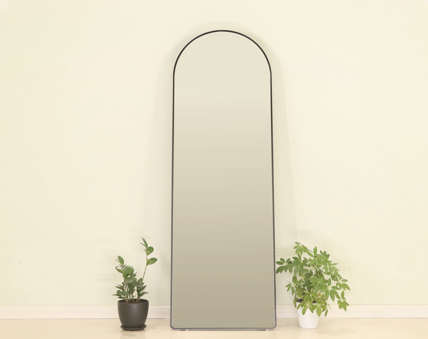 מראה בגובה 140 ס"מ שחור