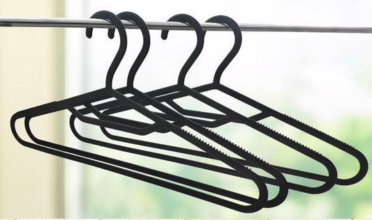 סט 10 קולבי פלסטיק 40ס"מ שחור/לבן