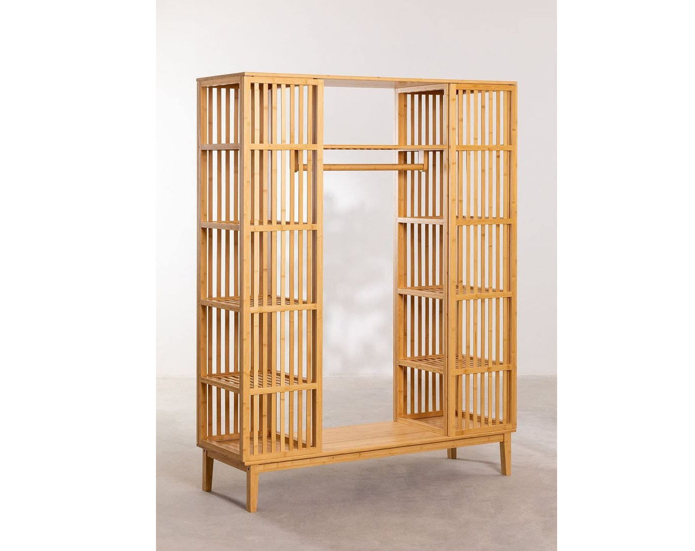 ארון בגדים פתוח עשוי במבוק - רחב