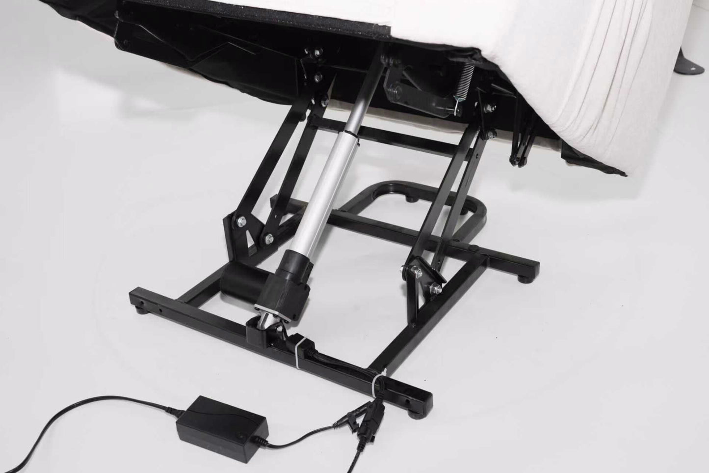 כורסת טלויזיה עם קימה בד בז