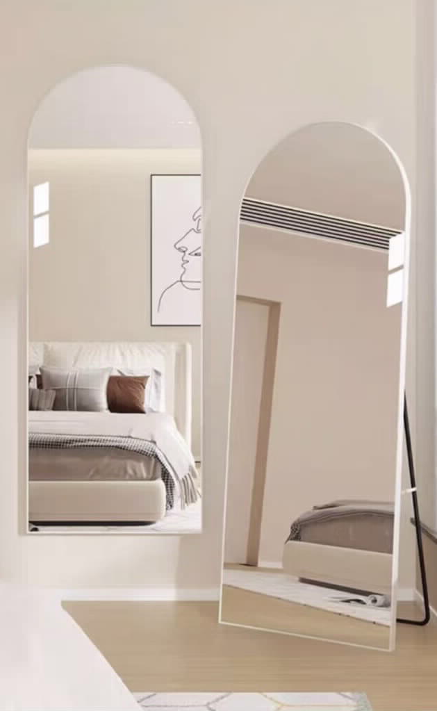 מראת גוף חצי אובלית על רגל 42*152 לבן 8635