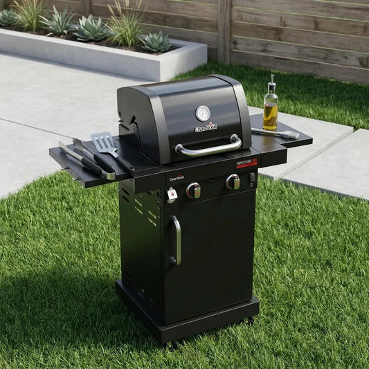 גריל גז 2 מבערים שחור PROFESSIONAL CORE, back yard, Clear Sunny Day.