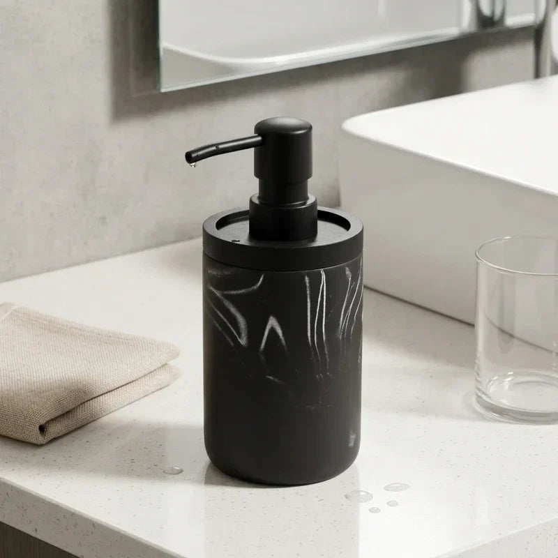 דיספנסר  אלגנט שיש שחור, Bathroom , Clear Sunny Day.
