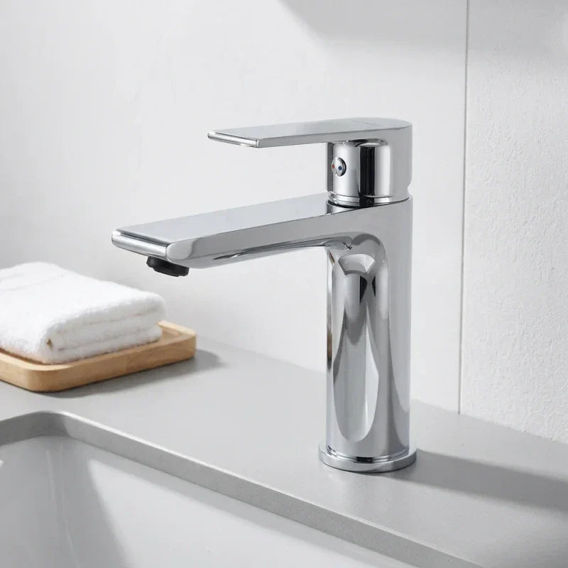 ברז לאמבטיה פרח קצר JETTO - B4, Bathroom , Clear Sunny Day.