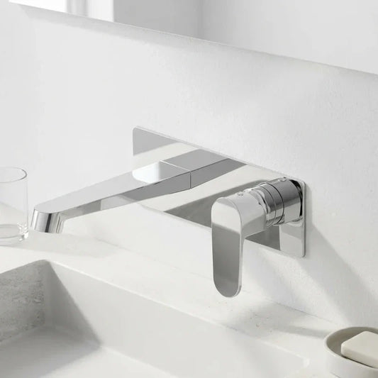 ברז קיר איגואסו כרום, Bathroom , Clear Sunny Day.