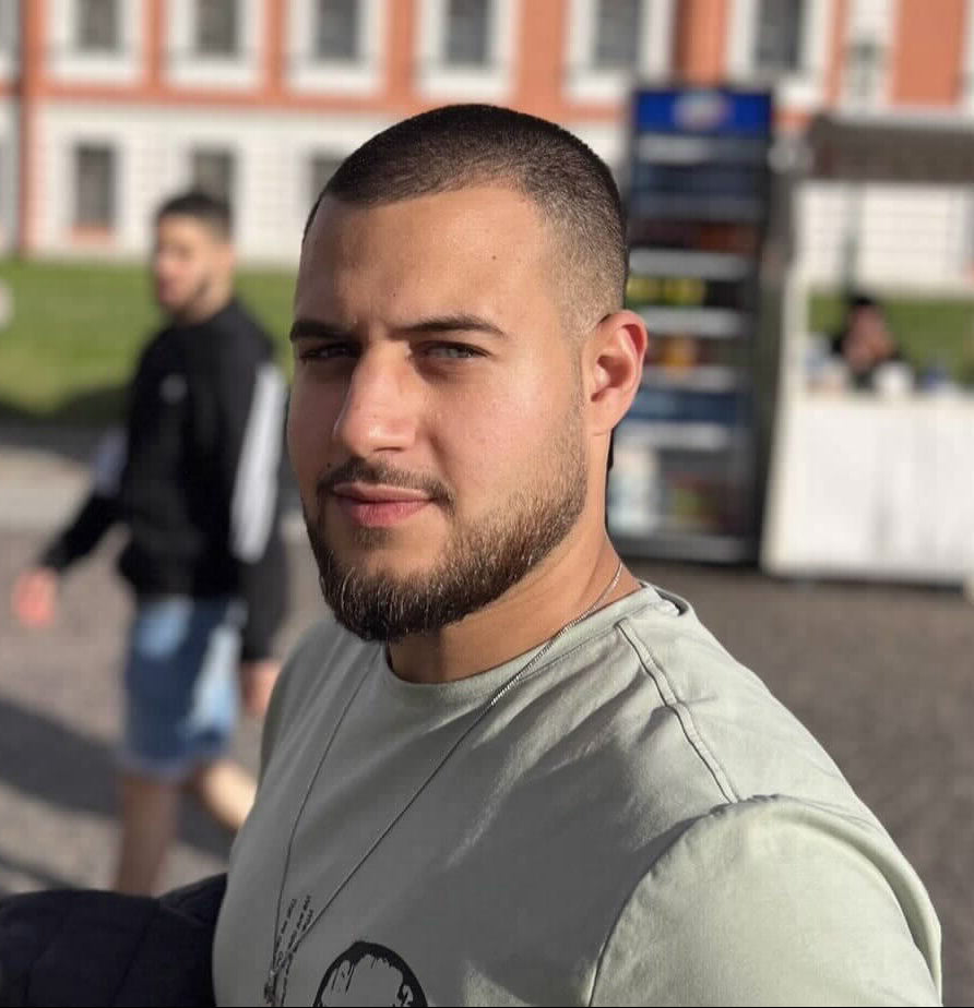 בסניפים בלבד צובעים ומקבלים